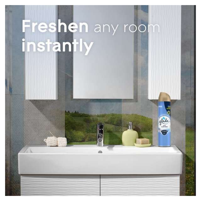 Glade Pure Clean Linen Room Spray 300ml