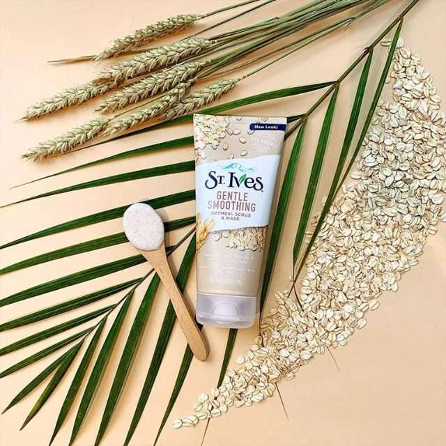 St. Ives Gentle Smoothing Oatmeal Scrub & Mask 150ml
