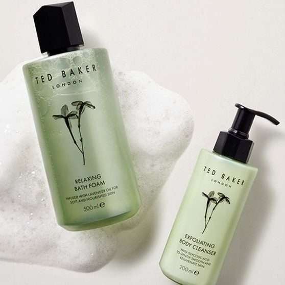 Ted Baker Blossom Exfoliating Body Cleanser 200ml Ted Baker Blossom Exfoliating Body Cleanser 200ml